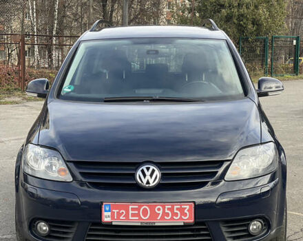 Синий Фольксваген Гольф Плюс, объемом двигателя 1.4 л и пробегом 268 тыс. км за 6999 $, фото 2 на Automoto.ua