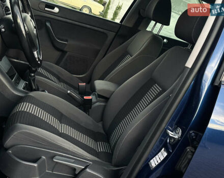 Синий Фольксваген Гольф Плюс, объемом двигателя 1.6 л и пробегом 174 тыс. км за 6350 $, фото 39 на Automoto.ua