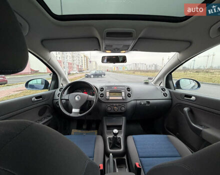Синій Фольксваген Golf Plus, об'ємом двигуна 1.6 л та пробігом 153 тис. км за 7650 $, фото 68 на Automoto.ua