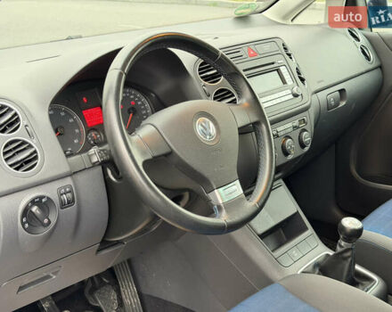 Синій Фольксваген Golf Plus, об'ємом двигуна 1.6 л та пробігом 153 тис. км за 7650 $, фото 49 на Automoto.ua