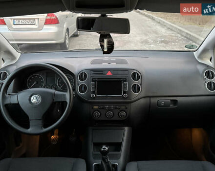 Синий Фольксваген Гольф Плюс, объемом двигателя 1.6 л и пробегом 241 тыс. км за 6700 $, фото 42 на Automoto.ua