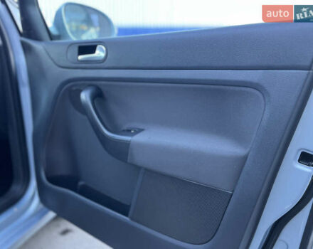 Синий Фольксваген Гольф Плюс, объемом двигателя 1.4 л и пробегом 250 тыс. км за 6500 $, фото 18 на Automoto.ua