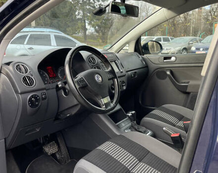 Синий Фольксваген Гольф Плюс, объемом двигателя 1.4 л и пробегом 268 тыс. км за 6999 $, фото 13 на Automoto.ua