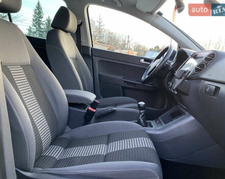 Синий Фольксваген Гольф Плюс, объемом двигателя 1.4 л и пробегом 230 тыс. км за 5950 $, фото 28 на Automoto.ua