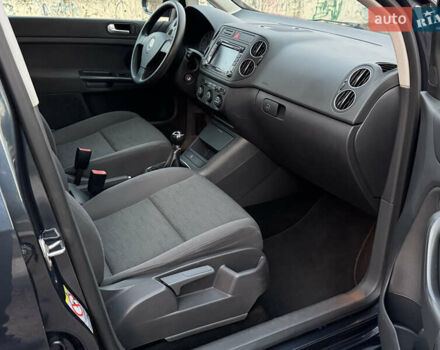 Синий Фольксваген Гольф Плюс, объемом двигателя 1.6 л и пробегом 241 тыс. км за 6700 $, фото 46 на Automoto.ua