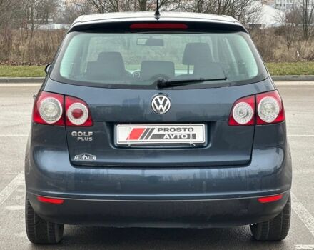 Синий Фольксваген Гольф Плюс, объемом двигателя 1.4 л и пробегом 180 тыс. км за 6350 $, фото 5 на Automoto.ua
