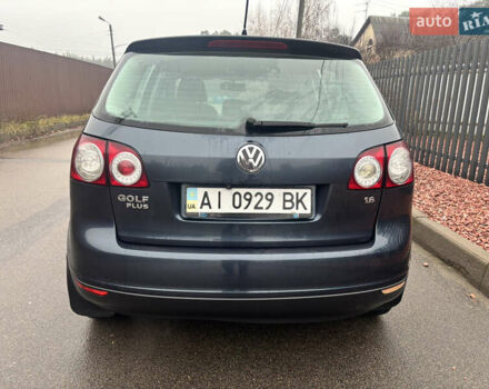 Синий Фольксваген Гольф Плюс, объемом двигателя 1.6 л и пробегом 206 тыс. км за 4400 $, фото 2 на Automoto.ua