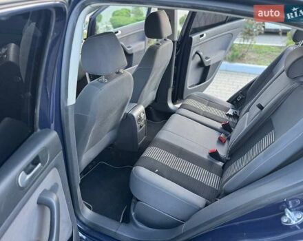 Синий Фольксваген Гольф Плюс, объемом двигателя 1.98 л и пробегом 215 тыс. км за 5999 $, фото 24 на Automoto.ua