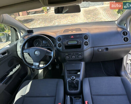 Фольксваген Гольф Плюс 2009 в Дрогобыче на Automoto.ua Синий Фольксваген Гольф Плюс, объемом двигателя 1.6 л и пробегом 233 тыс. км за 8200 $, фото 19 на Automoto.ua