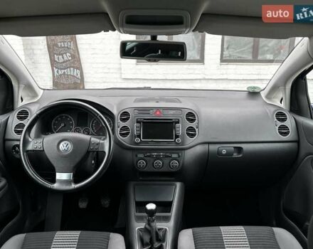Синий Фольксваген Гольф Плюс, объемом двигателя 1.6 л и пробегом 238 тыс. км за 6850 $, фото 105 на Automoto.ua