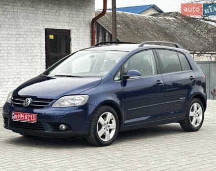 Синий Фольксваген Гольф Плюс, объемом двигателя 1.6 л и пробегом 238 тыс. км за 6850 $, фото 4 на Automoto.ua