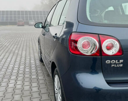 Синий Фольксваген Гольф Плюс, объемом двигателя 1.4 л и пробегом 173 тыс. км за 8400 $, фото 24 на Automoto.ua