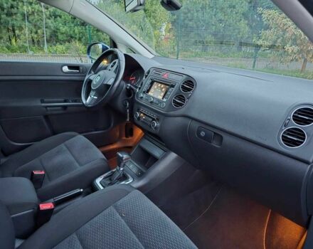 Синий Фольксваген Гольф Плюс, объемом двигателя 1.2 л и пробегом 173 тыс. км за 6999 $, фото 12 на Automoto.ua