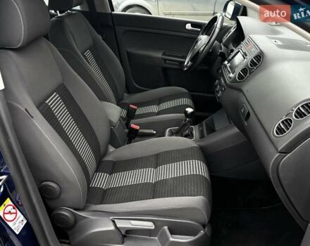 Синий Фольксваген Гольф Плюс, объемом двигателя 1.6 л и пробегом 238 тыс. км за 6850 $, фото 98 на Automoto.ua