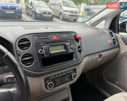 Синий Фольксваген Гольф Плюс, объемом двигателя 1.4 л и пробегом 136 тыс. км за 6900 $, фото 11 на Automoto.ua