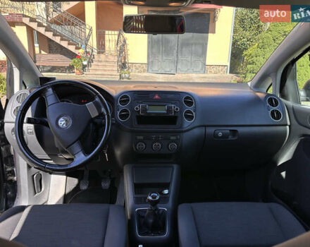 Фольксваген Гольф Плюс 2009 в Дрогобыче на Automoto.ua Синий Фольксваген Гольф Плюс, объемом двигателя 1.6 л и пробегом 233 тыс. км за 8200 $, фото 13 на Automoto.ua