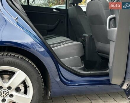 Синий Фольксваген Гольф Плюс, объемом двигателя 1.6 л и пробегом 238 тыс. км за 6850 $, фото 90 на Automoto.ua