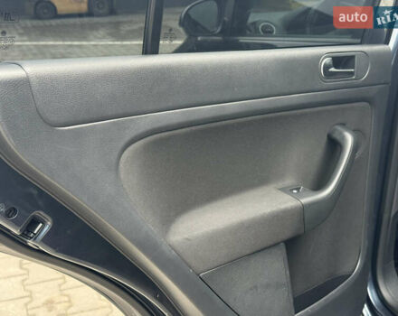 Синій Фольксваген Golf Plus, об'ємом двигуна 1.4 л та пробігом 171 тис. км за 7950 $, фото 35 на Automoto.ua