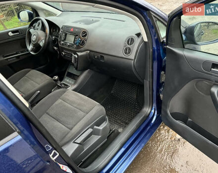 Синій Фольксваген Golf Plus, об'ємом двигуна 1.6 л та пробігом 331 тис. км за 6500 $, фото 15 на Automoto.ua