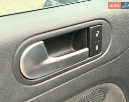 Синій Фольксваген Golf Plus, об'ємом двигуна 1.4 л та пробігом 171 тис. км за 7950 $, фото 31 на Automoto.ua