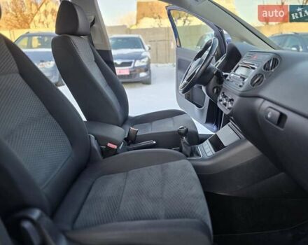 Синий Фольксваген Гольф Плюс, объемом двигателя 1.2 л и пробегом 152 тыс. км за 6200 $, фото 22 на Automoto.ua