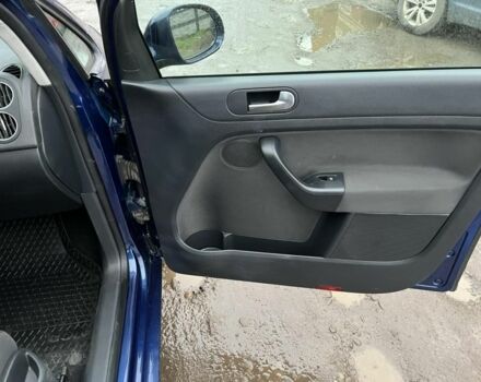 Синий Фольксваген Гольф Плюс, объемом двигателя 1.6 л и пробегом 331 тыс. км за 6500 $, фото 10 на Automoto.ua