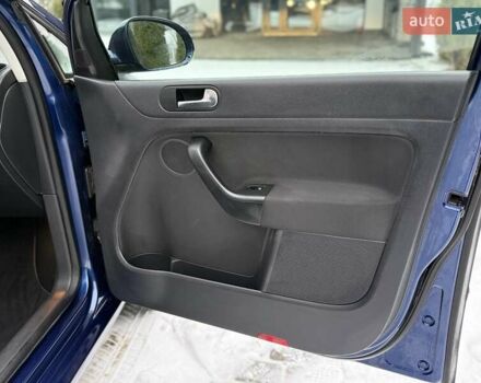 Синий Фольксваген Гольф Плюс, объемом двигателя 1.4 л и пробегом 195 тыс. км за 7300 $, фото 64 на Automoto.ua