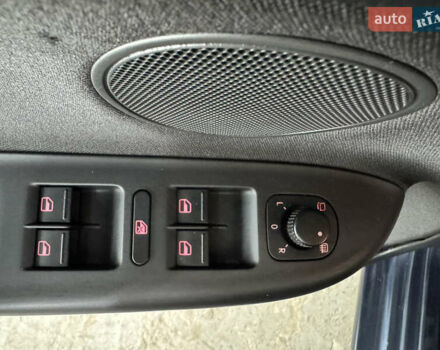 Синий Фольксваген Гольф Плюс, объемом двигателя 0 л и пробегом 246 тыс. км за 10999 $, фото 28 на Automoto.ua