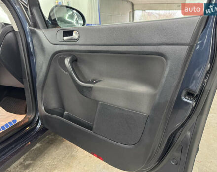 Синий Фольксваген Гольф Плюс, объемом двигателя 0 л и пробегом 246 тыс. км за 10999 $, фото 38 на Automoto.ua