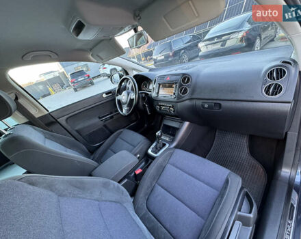 Синий Фольксваген Гольф Плюс, объемом двигателя 1.4 л и пробегом 201 тыс. км за 8800 $, фото 80 на Automoto.ua