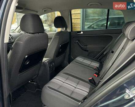 Синий Фольксваген Гольф Плюс, объемом двигателя 1.6 л и пробегом 270 тыс. км за 9199 $, фото 43 на Automoto.ua