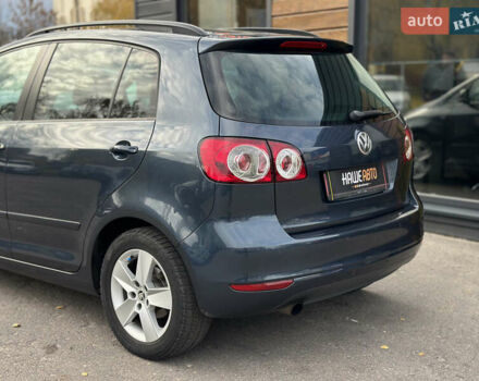Синий Фольксваген Гольф Плюс, объемом двигателя 1.6 л и пробегом 270 тыс. км за 9199 $, фото 12 на Automoto.ua