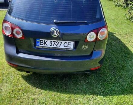 Синий Фольксваген Гольф Плюс, объемом двигателя 1.6 л и пробегом 171 тыс. км за 9700 $, фото 6 на Automoto.ua