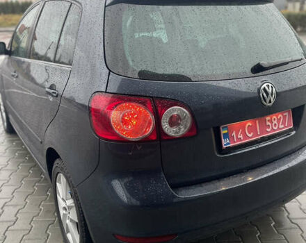 Синий Фольксваген Гольф Плюс, объемом двигателя 1.6 л и пробегом 270 тыс. км за 8799 $, фото 6 на Automoto.ua