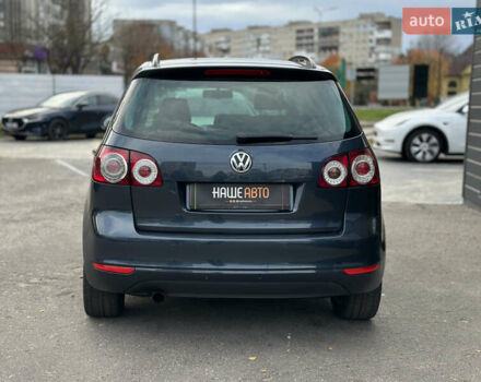 Синий Фольксваген Гольф Плюс, объемом двигателя 1.6 л и пробегом 270 тыс. км за 9199 $, фото 13 на Automoto.ua