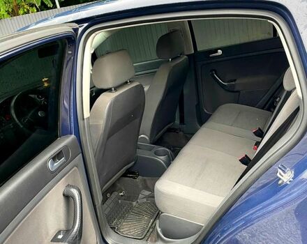 Синий Фольксваген Гольф Плюс, объемом двигателя 1.6 л и пробегом 280 тыс. км за 4300 $, фото 5 на Automoto.ua