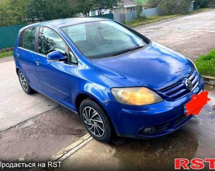 Синий Фольксваген Гольф Плюс, объемом двигателя 1.6 л и пробегом 224 тыс. км за 5200 $, фото 2 на Automoto.ua