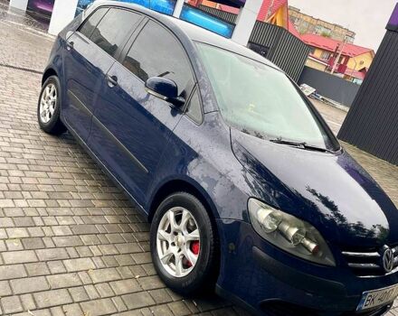 Синий Фольксваген Гольф Плюс, объемом двигателя 1.6 л и пробегом 280 тыс. км за 4300 $, фото 2 на Automoto.ua