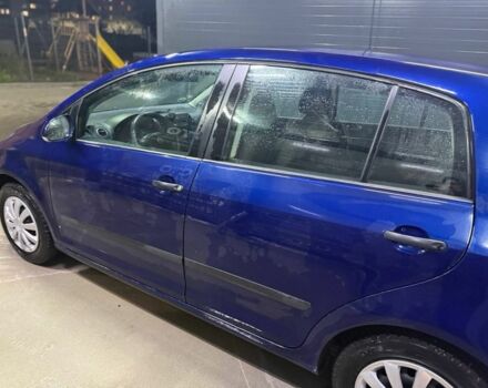 Синий Фольксваген Гольф Плюс, объемом двигателя 1.9 л и пробегом 300 тыс. км за 2950 $, фото 9 на Automoto.ua