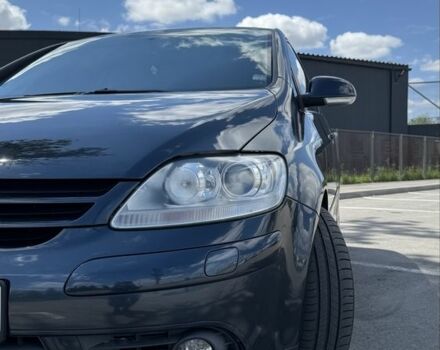 Синий Фольксваген Гольф Плюс, объемом двигателя 1.6 л и пробегом 265 тыс. км за 6199 $, фото 2 на Automoto.ua