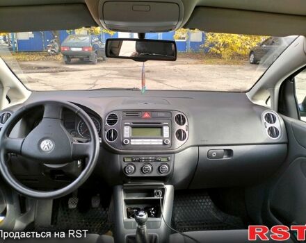 Синій Фольксваген Golf Plus, об'ємом двигуна 1.6 л та пробігом 250 тис. км за 7100 $, фото 6 на Automoto.ua