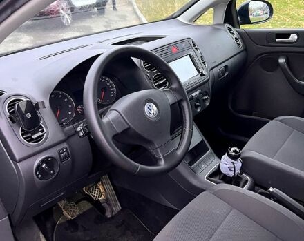Синій Фольксваген Golf Plus, об'ємом двигуна 1.6 л та пробігом 198 тис. км за 5800 $, фото 8 на Automoto.ua