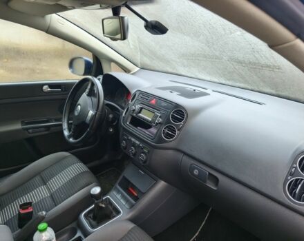 Синий Фольксваген Гольф Плюс, объемом двигателя 0 л и пробегом 210 тыс. км за 3000 $, фото 5 на Automoto.ua