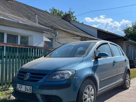 Фольксваген Гольф Плюс 2005 в Коростышеве на Automoto.ua Синий Фольксваген Гольф Плюс, объемом двигателя 1.4 л и пробегом 300 тыс. км за 2248 $, фото 1 на Automoto.ua