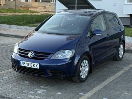 Синий Фольксваген Гольф Плюс, объемом двигателя 1.4 л и пробегом 87 тыс. км за 5600 $, фото 1 на Automoto.ua