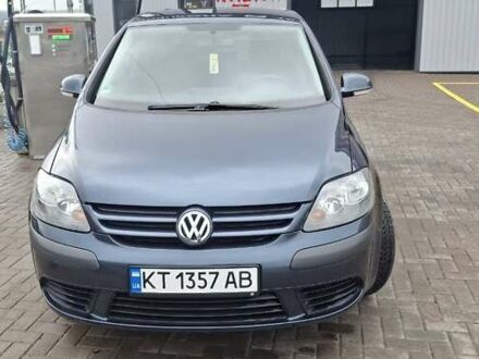 Синий Фольксваген Гольф Плюс, объемом двигателя 1.6 л и пробегом 229 тыс. км за 5000 $, фото 1 на Automoto.ua