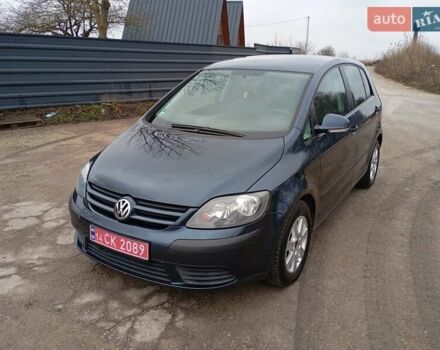 Синий Фольксваген Гольф Плюс, объемом двигателя 1.6 л и пробегом 225 тыс. км за 5550 $, фото 1 на Automoto.ua