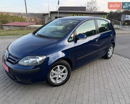 Синий Фольксваген Гольф Плюс, объемом двигателя 1.6 л и пробегом 180 тыс. км за 5999 $, фото 1 на Automoto.ua