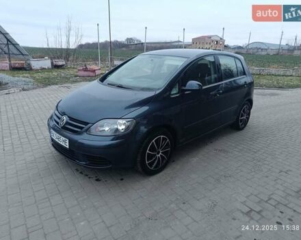 Синий Фольксваген Гольф Плюс, объемом двигателя 1.6 л и пробегом 154 тыс. км за 6999 $, фото 1 на Automoto.ua