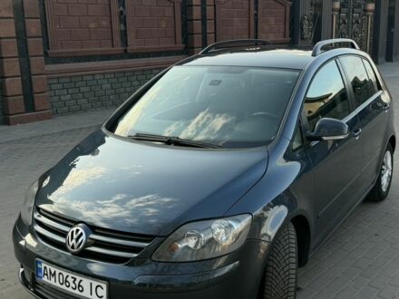 Синий Фольксваген Гольф Плюс, объемом двигателя 1.4 л и пробегом 233 тыс. км за 6399 $, фото 1 на Automoto.ua